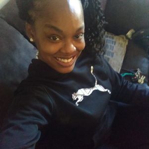 Meet your Posher, Queen